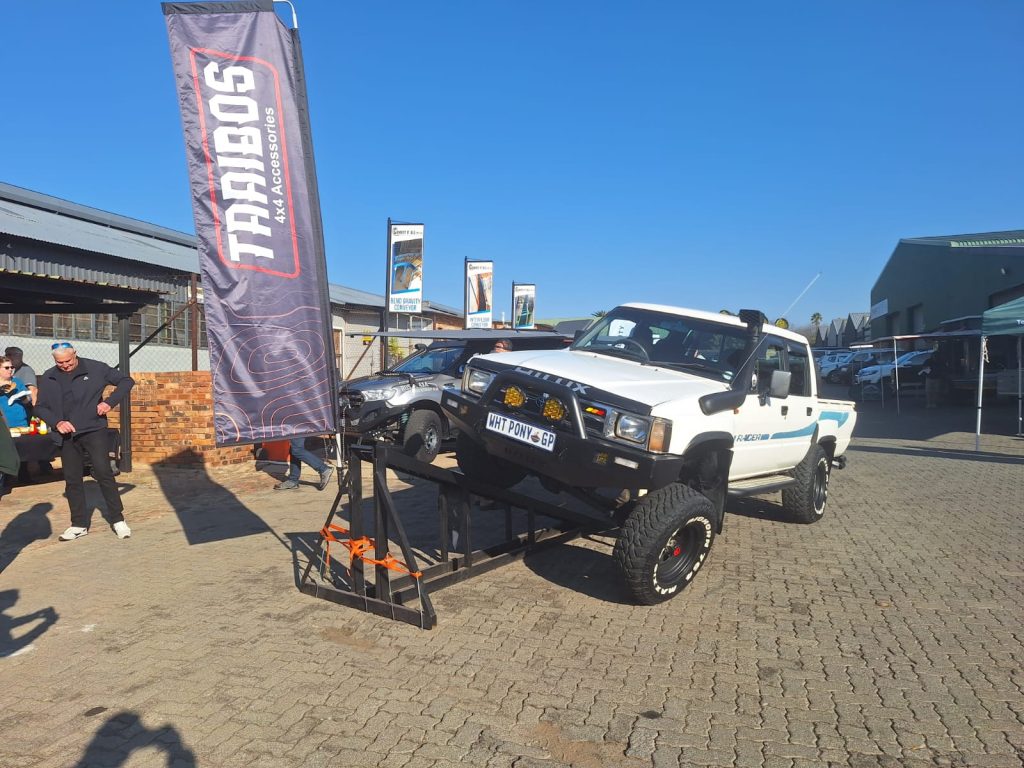Toyota Hilux 2.4 Raider